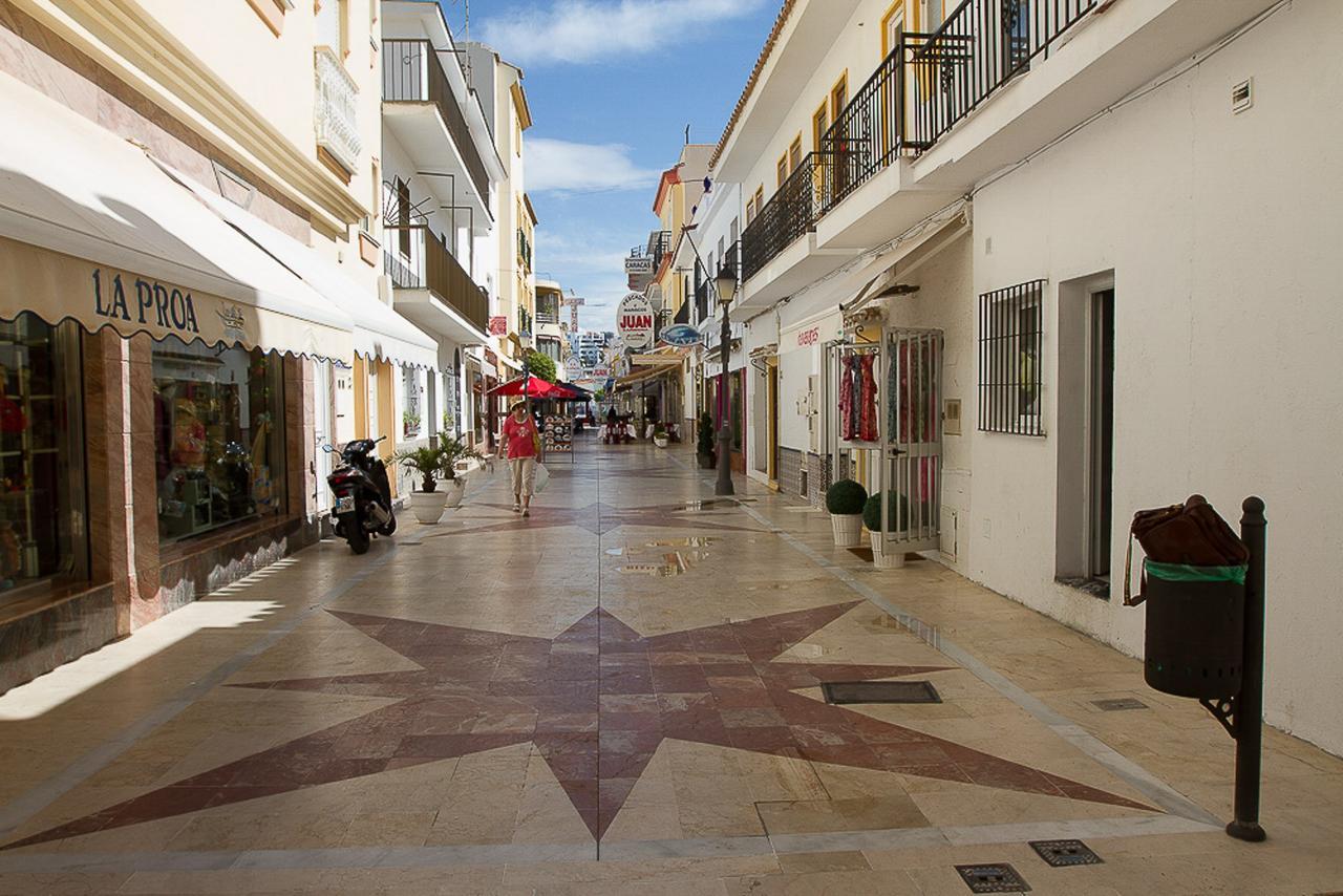 Carihuela Apartment Торемолинос Екстериор снимка