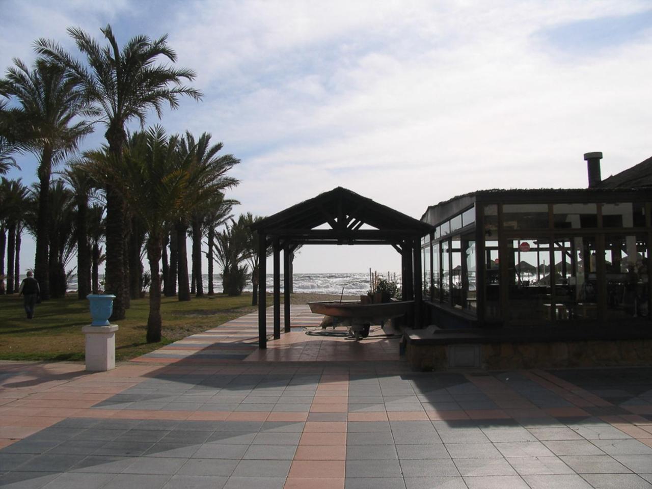 Carihuela Apartment Торемолинос Екстериор снимка