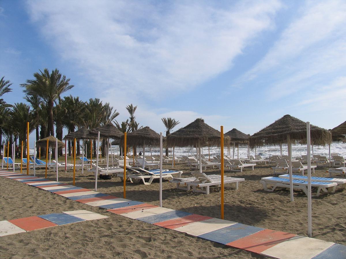 Carihuela Apartment Торемолинос Екстериор снимка