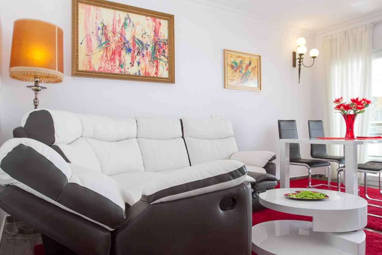 Carihuela Apartment Торемолинос Екстериор снимка