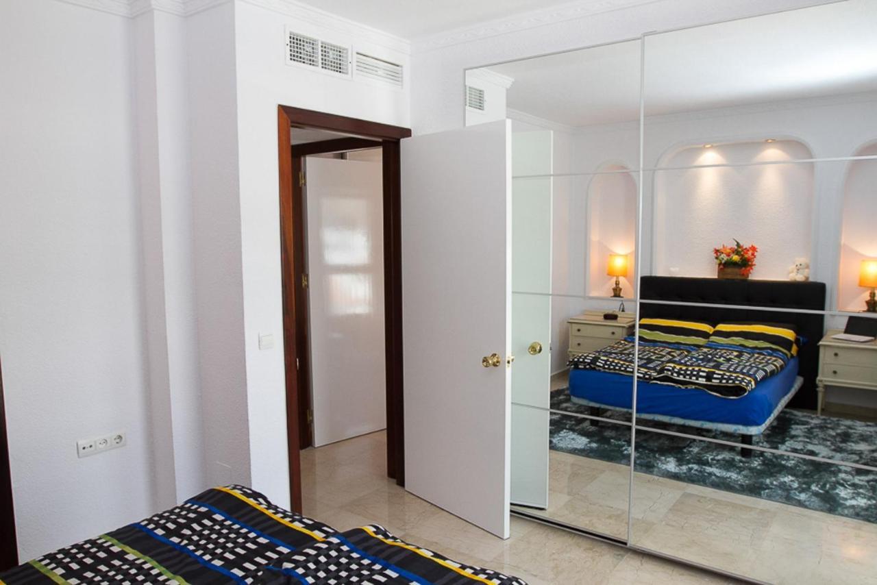 Carihuela Apartment Торемолинос Екстериор снимка