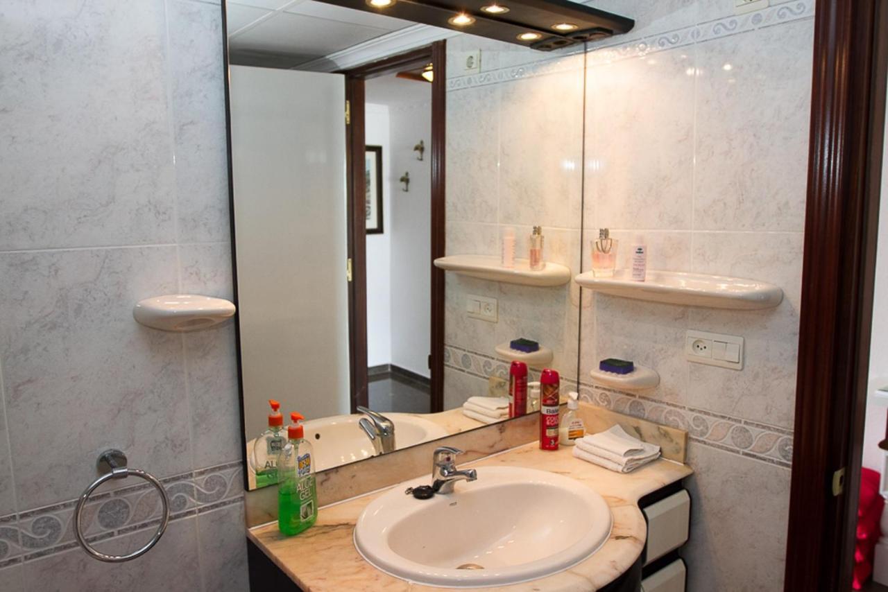 Carihuela Apartment Торемолинос Екстериор снимка